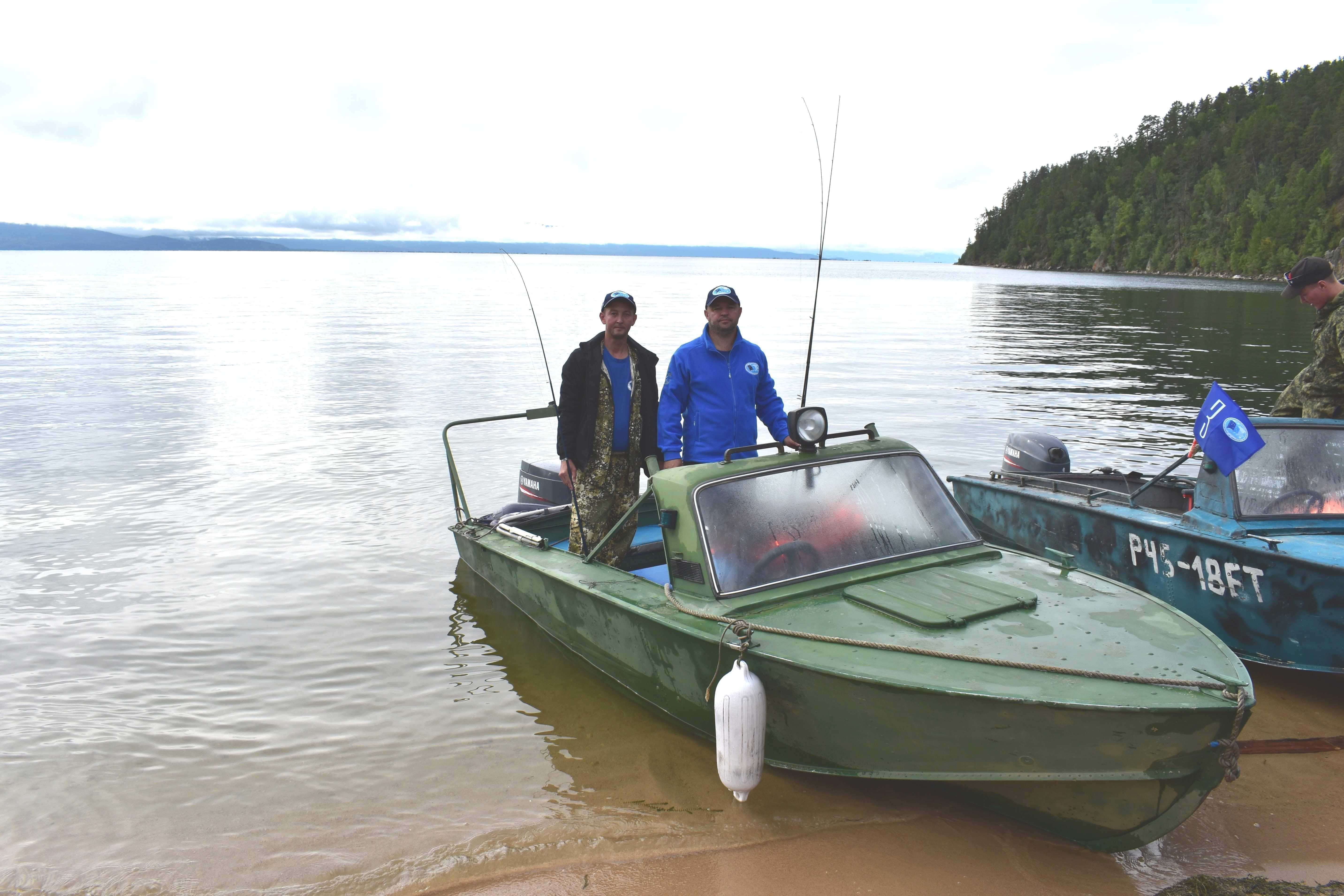 зеленая лодка 1 1